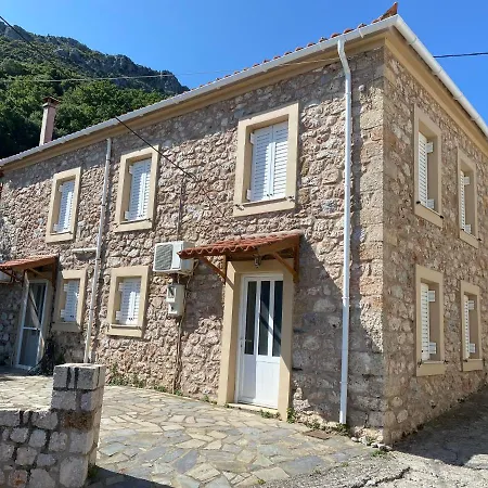 Apartment Maria Barbajonn's Stone House